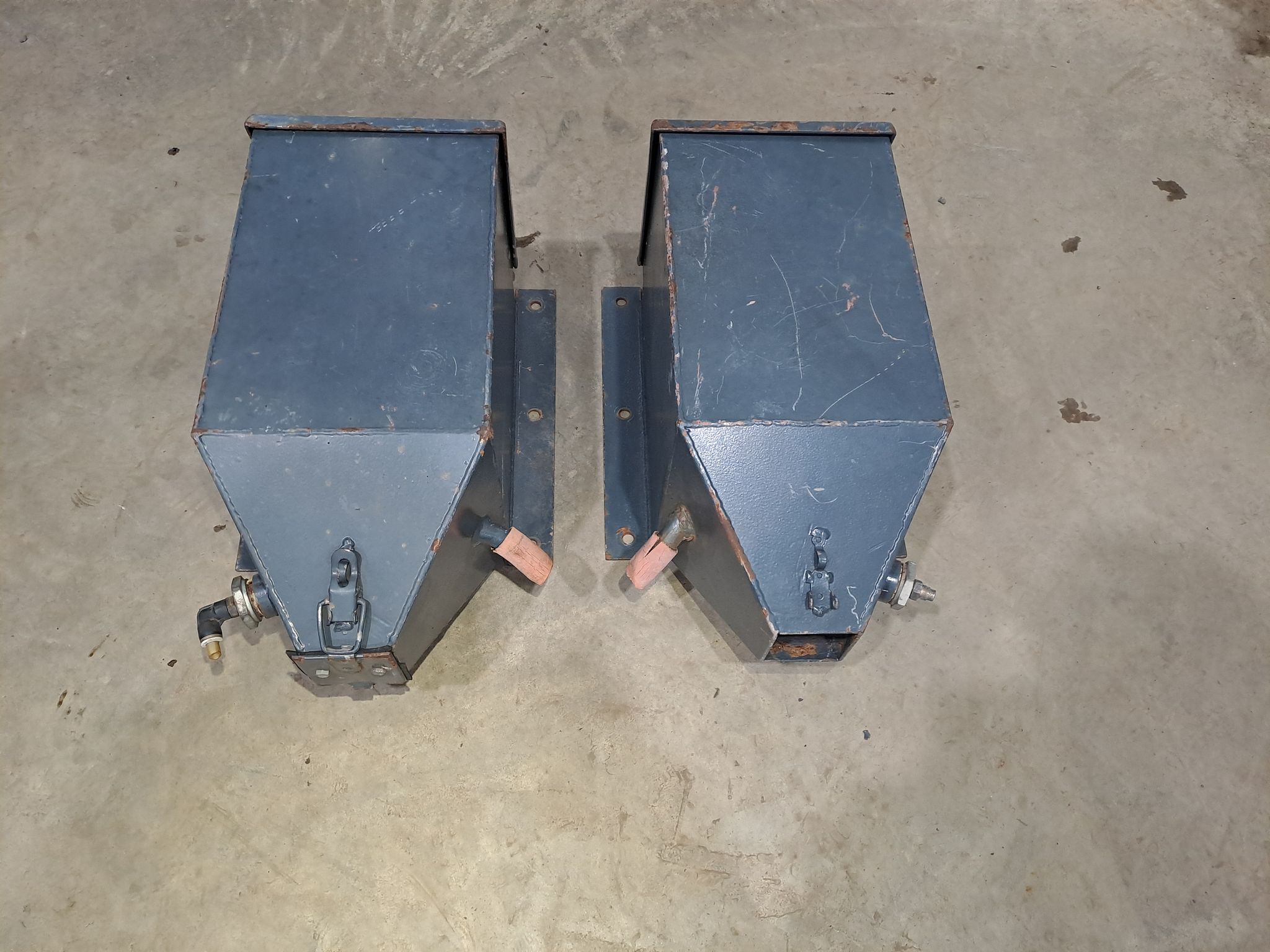 Image 1/14