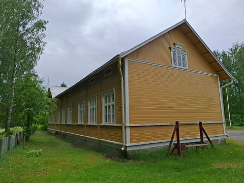 Image 2/6