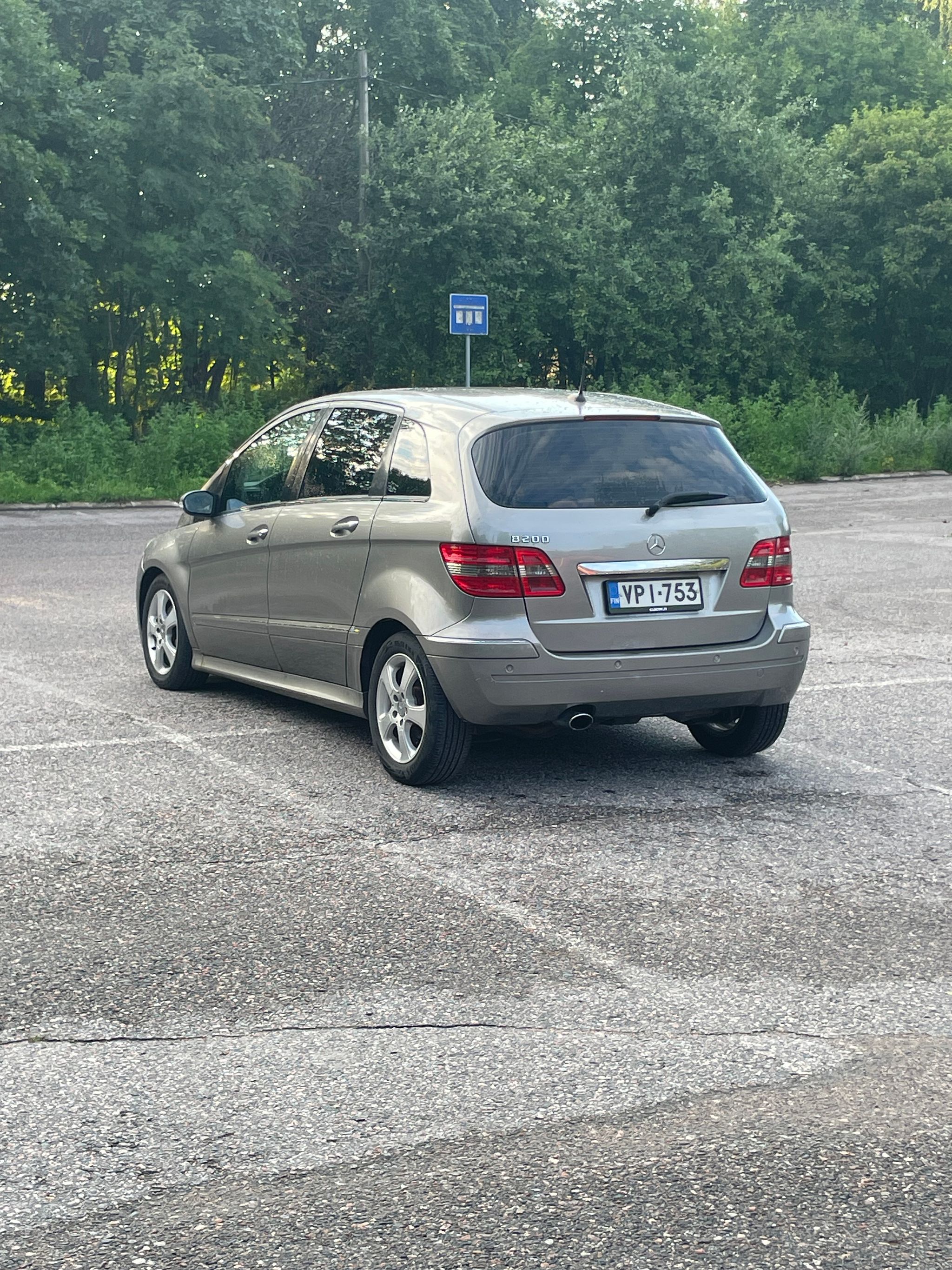 Image 2/25