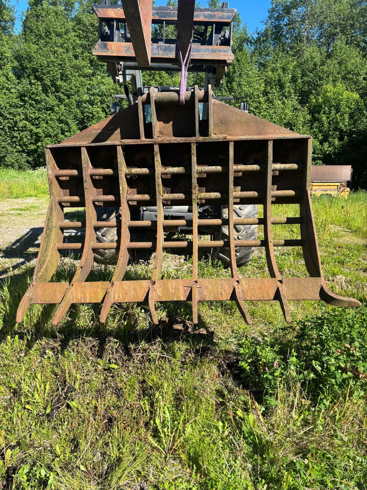 Image 1/5