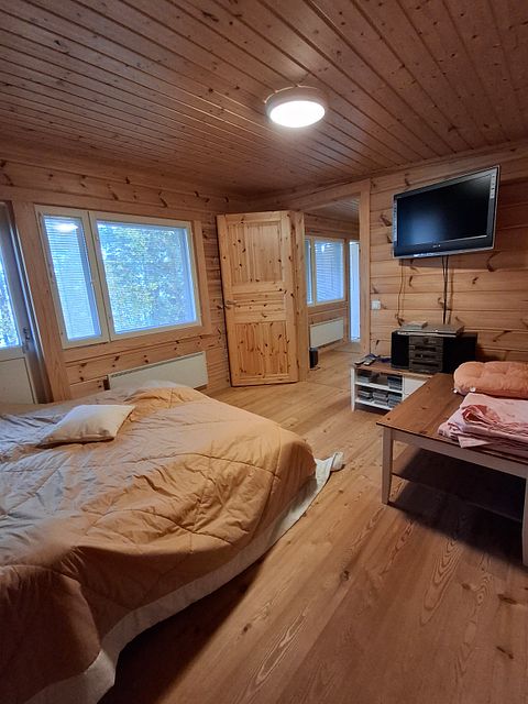 Image 11/56