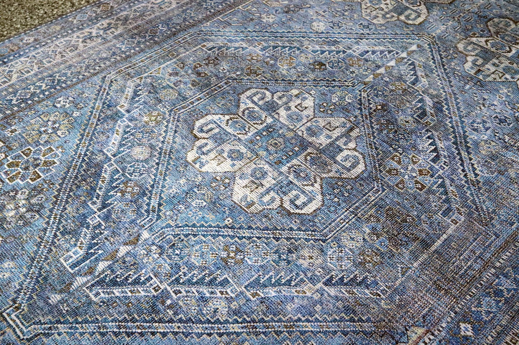 Image 2/8