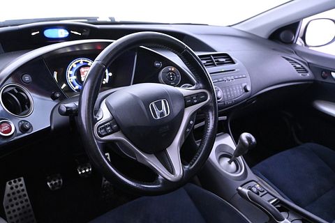 Image 11/26