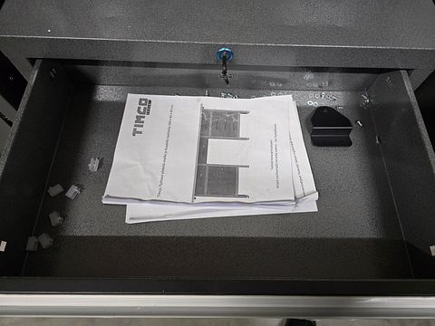 Image 10/15