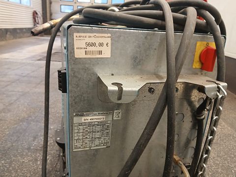 Image 5/7