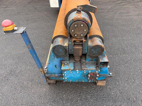 Image 3/15