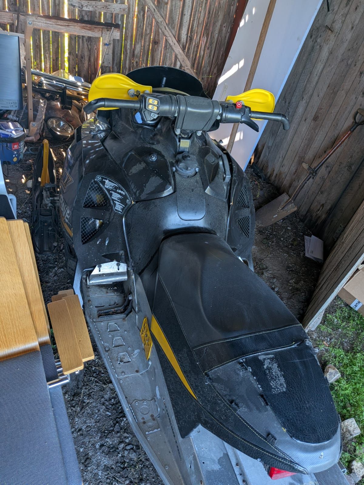 Image 3/12