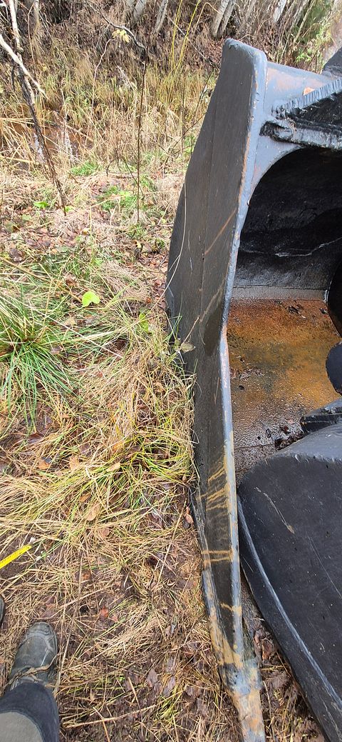 Image 3/4