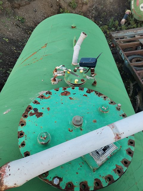 Image 3/6