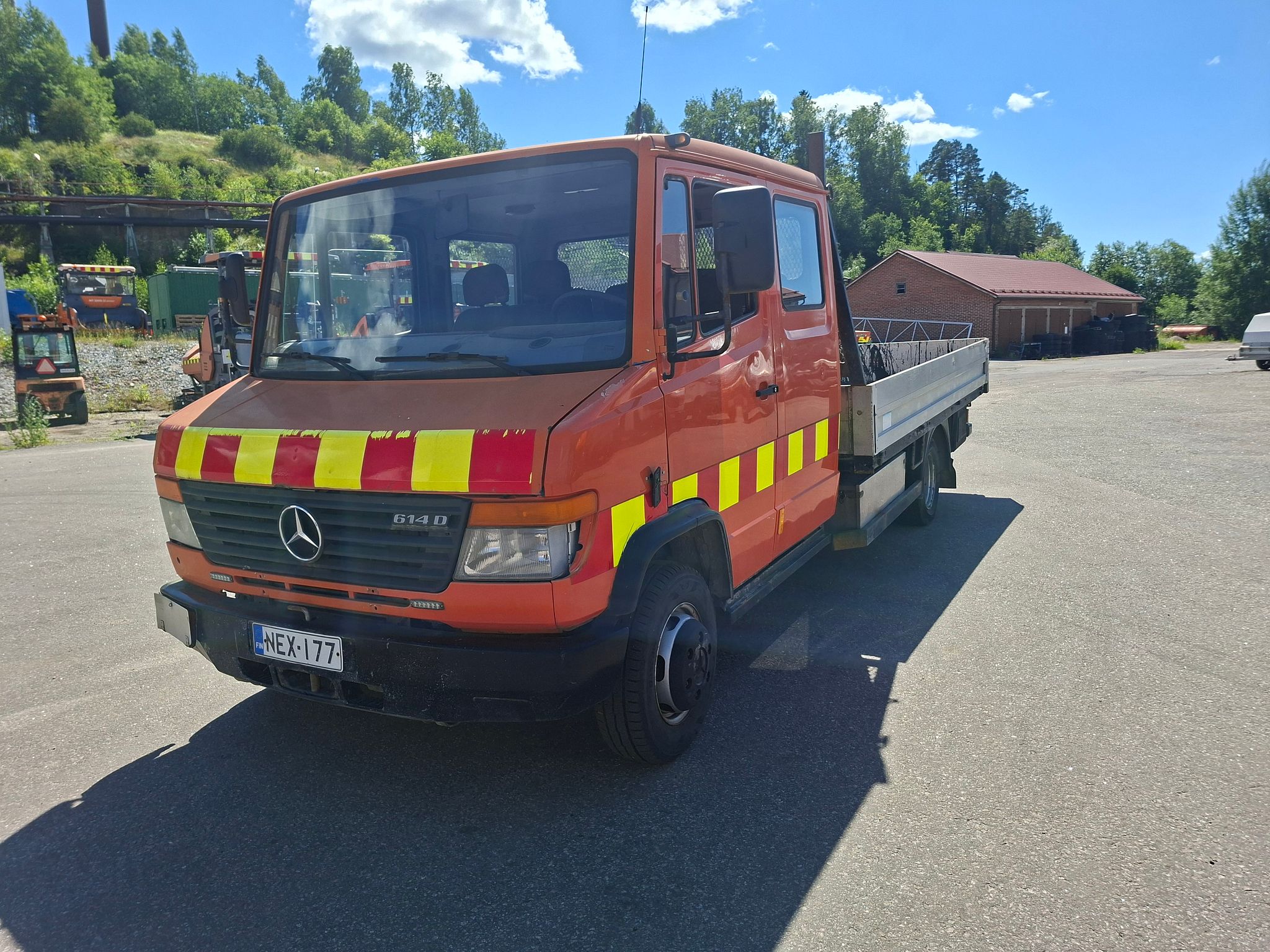 Image 1/12