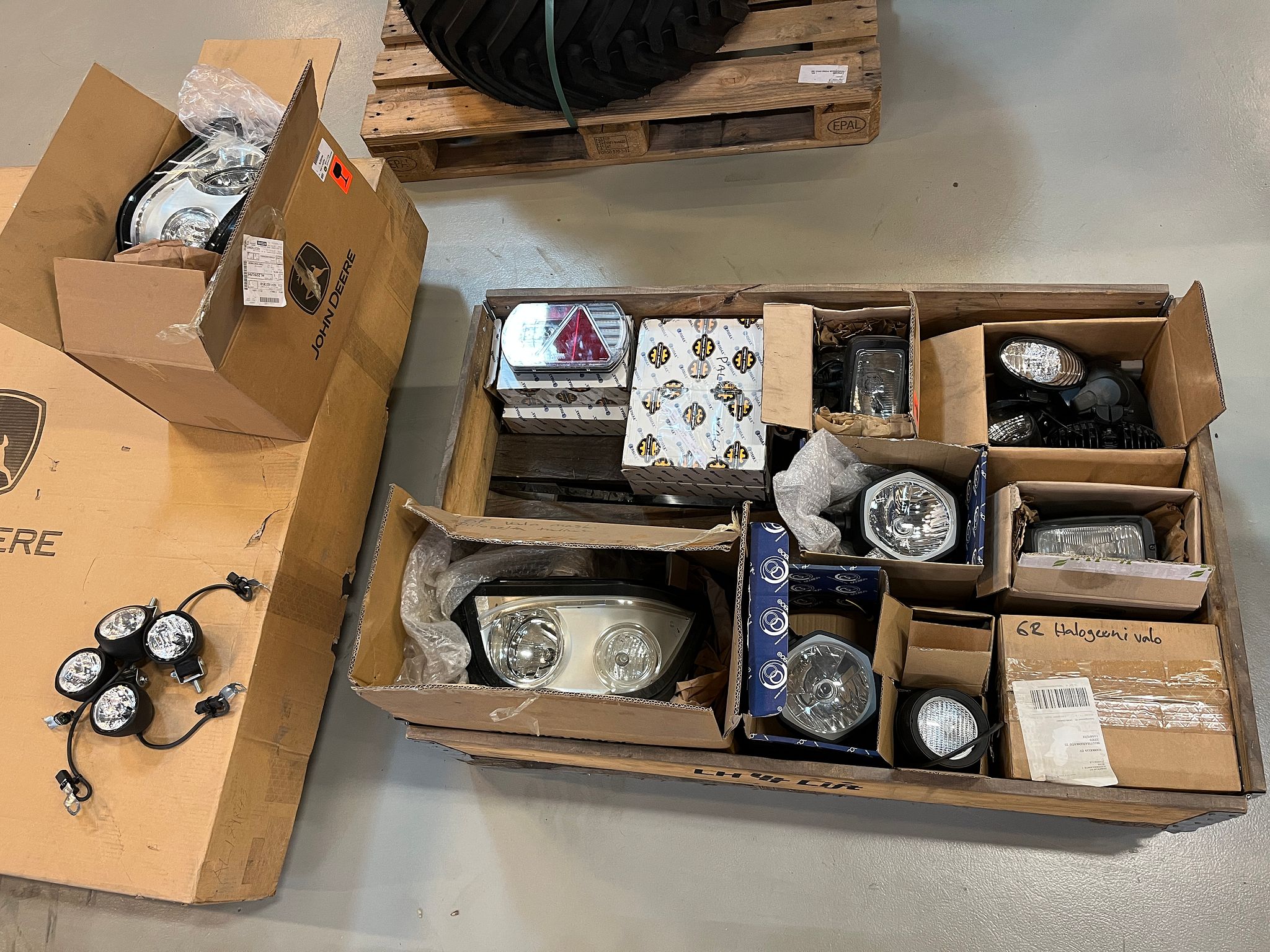 Image 1/6