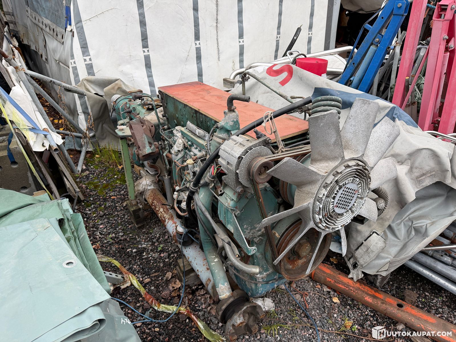 Järeä tekniikkapaketti: Scania 112 -kuorma-auton 11-litrainen turbodieselmoottori + Scanian manuaalivaihteisto (Projekti/Varaosiksi) V24, Espoo的来源图片