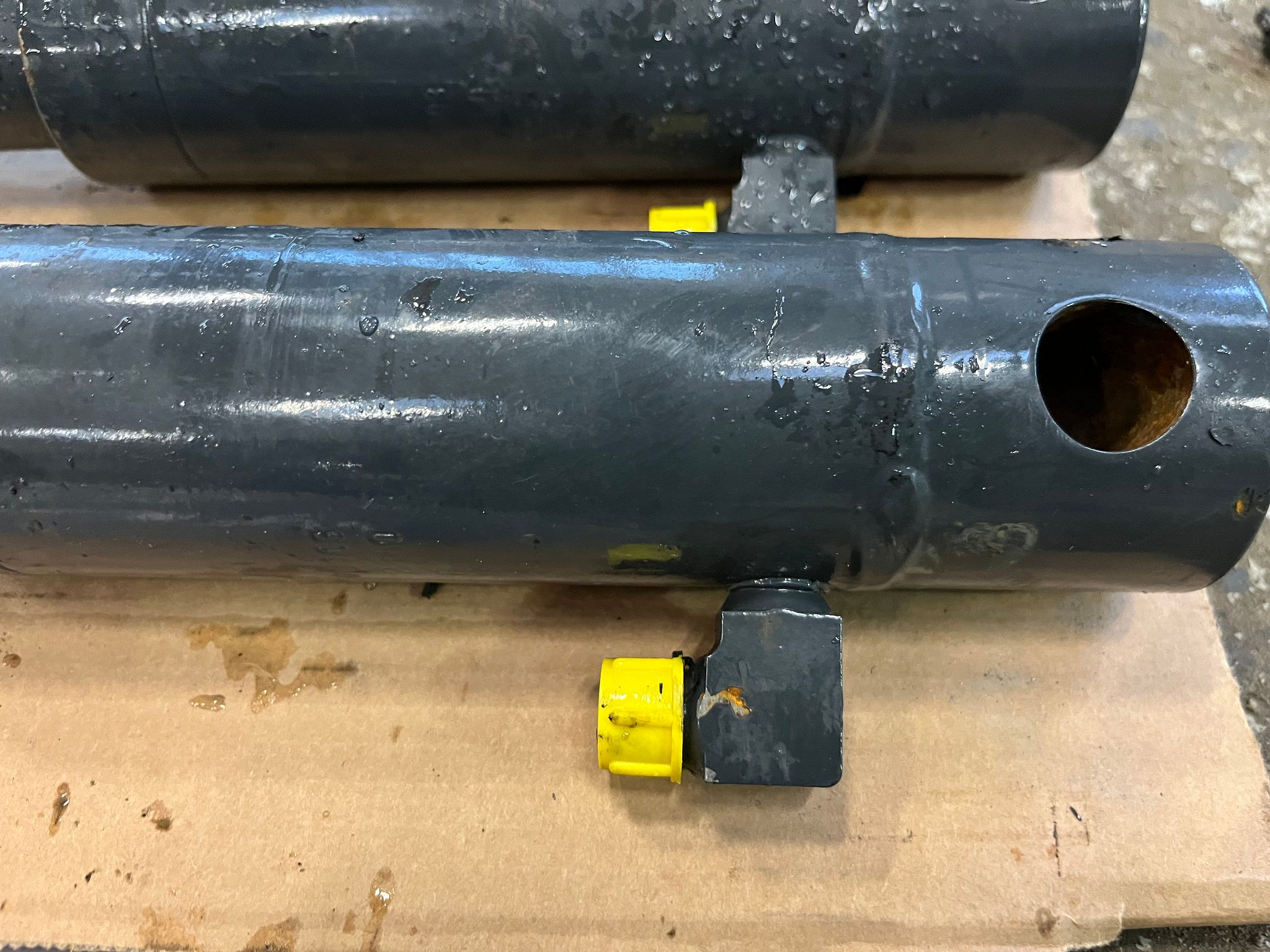Image 3/6