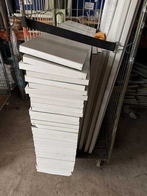 Image 5/8