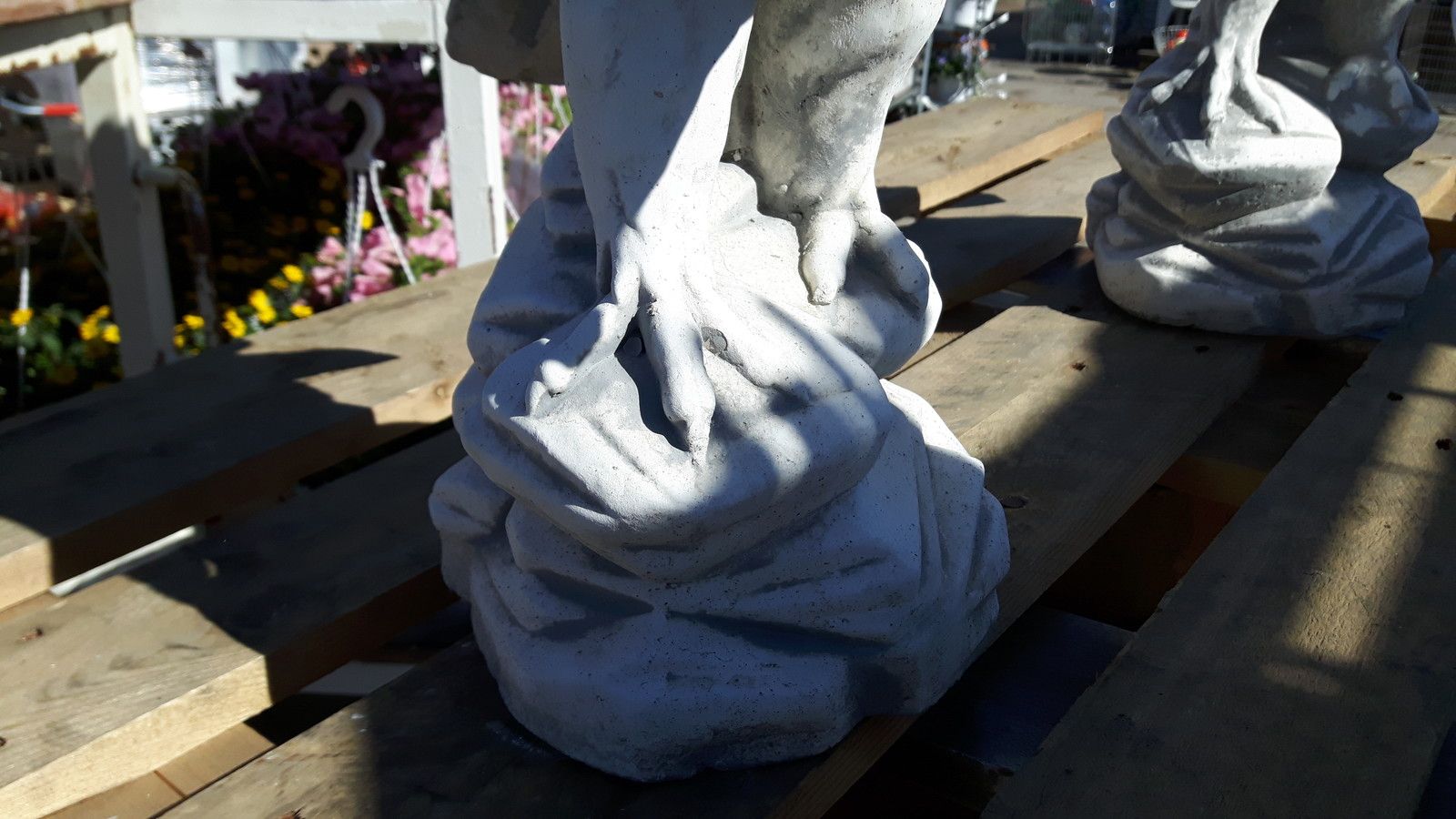 Image 8/21