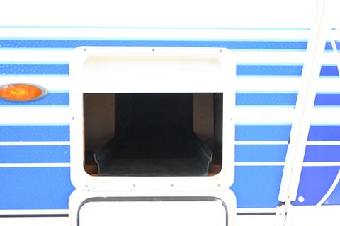 Image 43/50