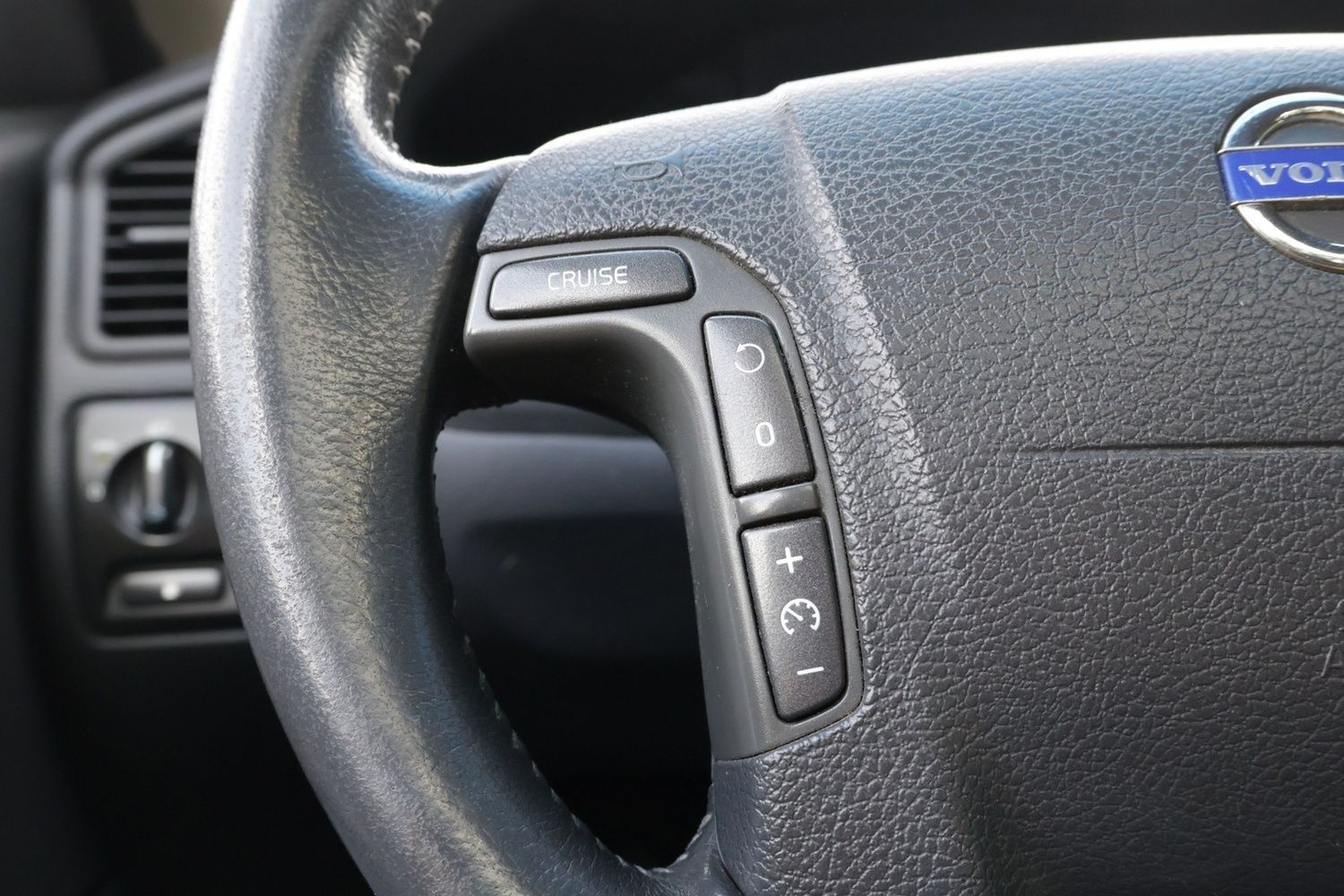Image 10/27