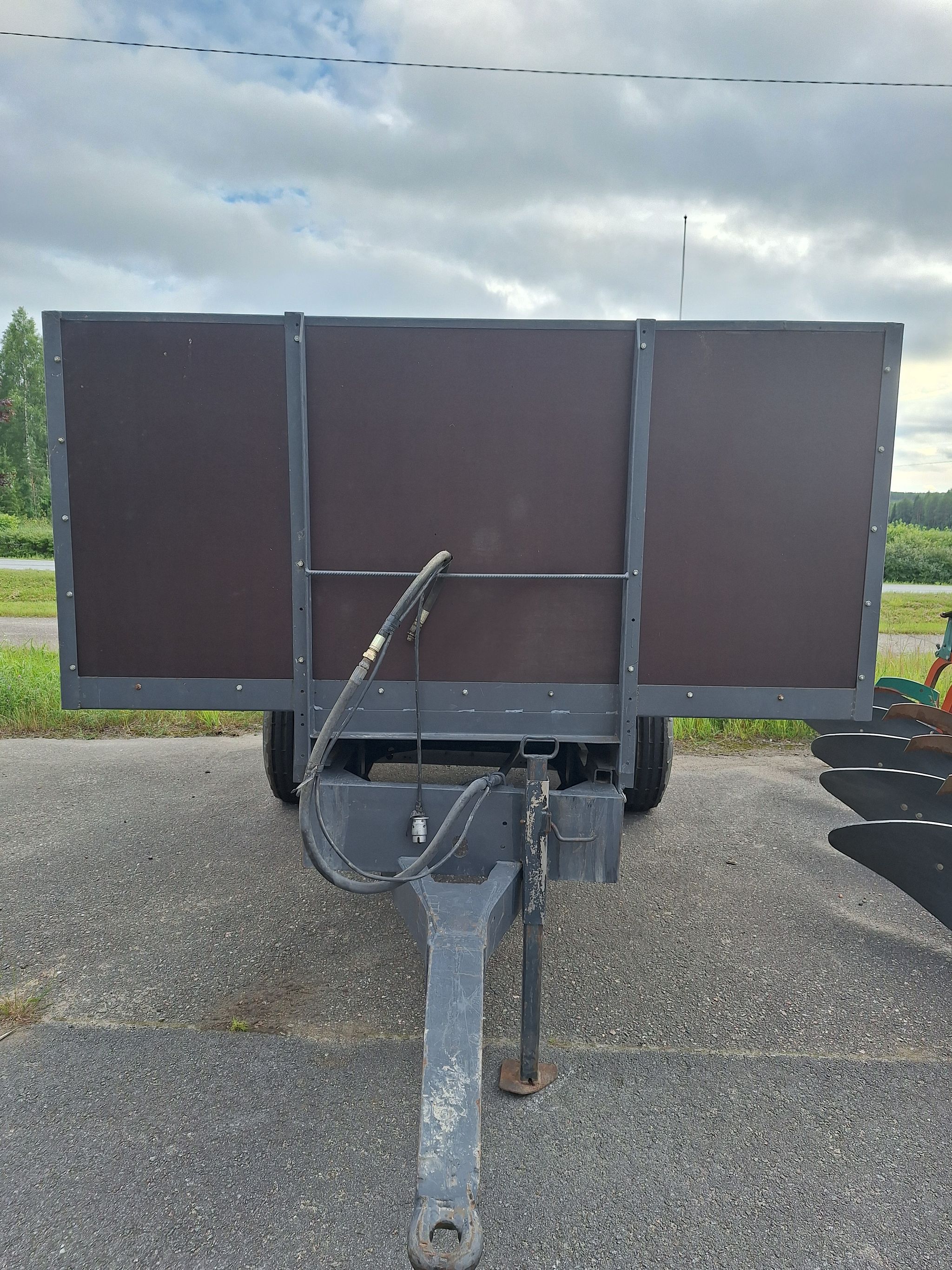 Image 6/12