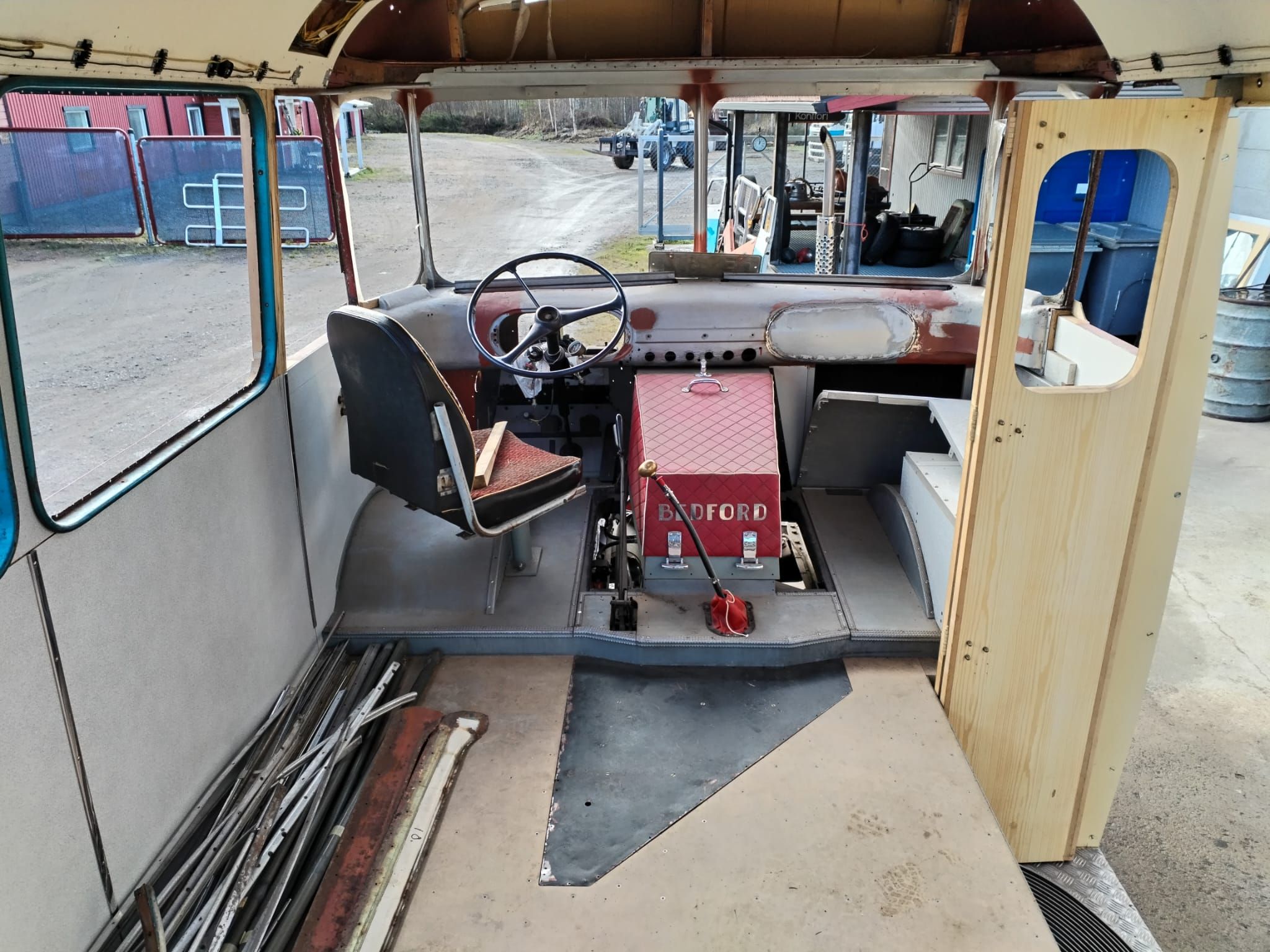 Image 5/10