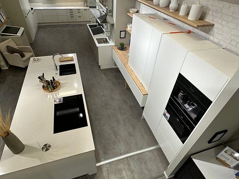 Image 5/110