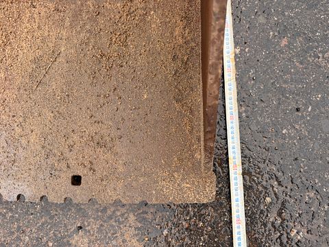 Image 5/7