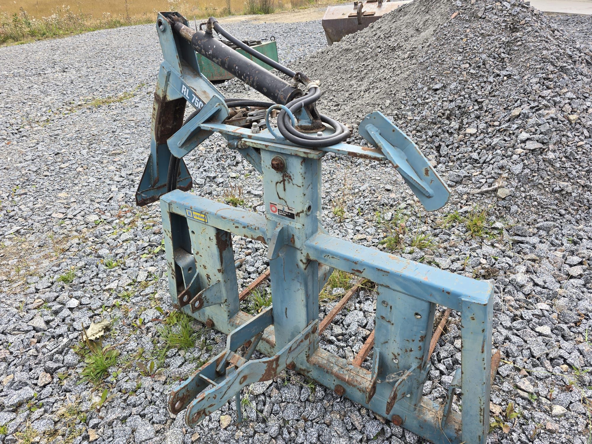 Image 3/6