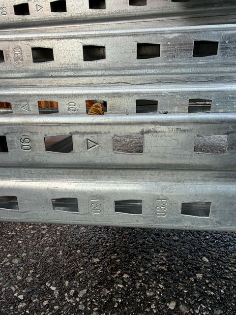 Image 5/6