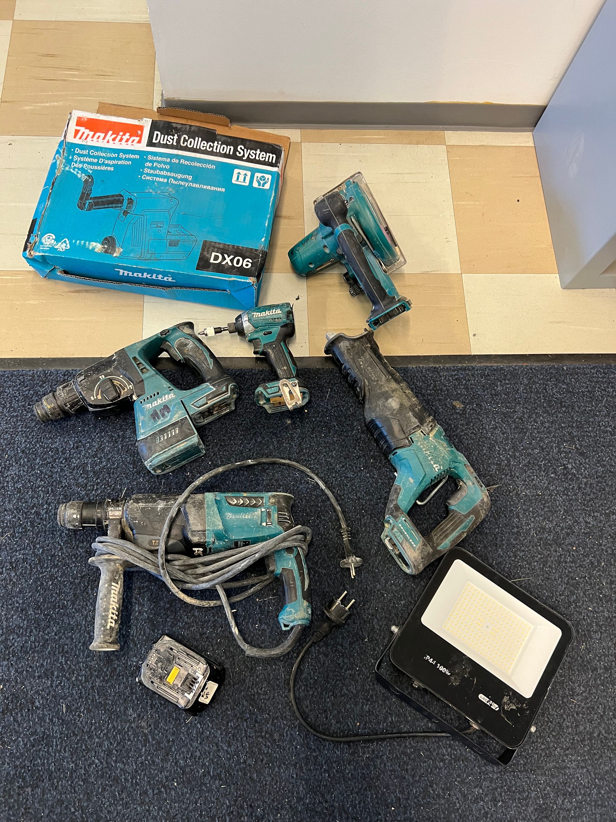 Image 1/16