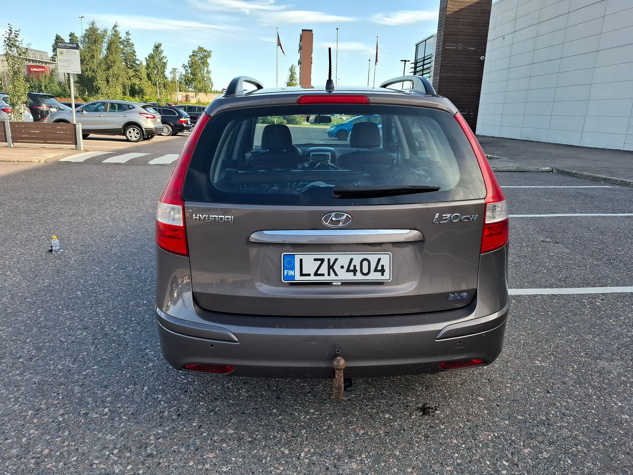 Image 4/28