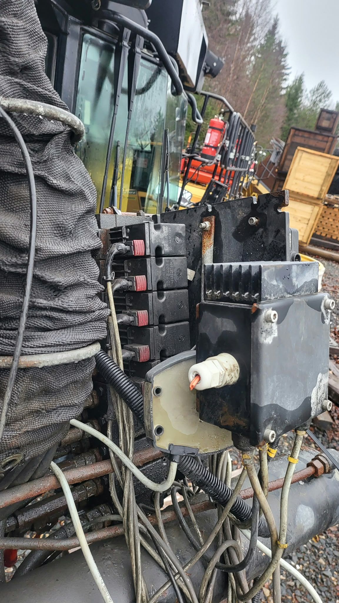Image 6/7