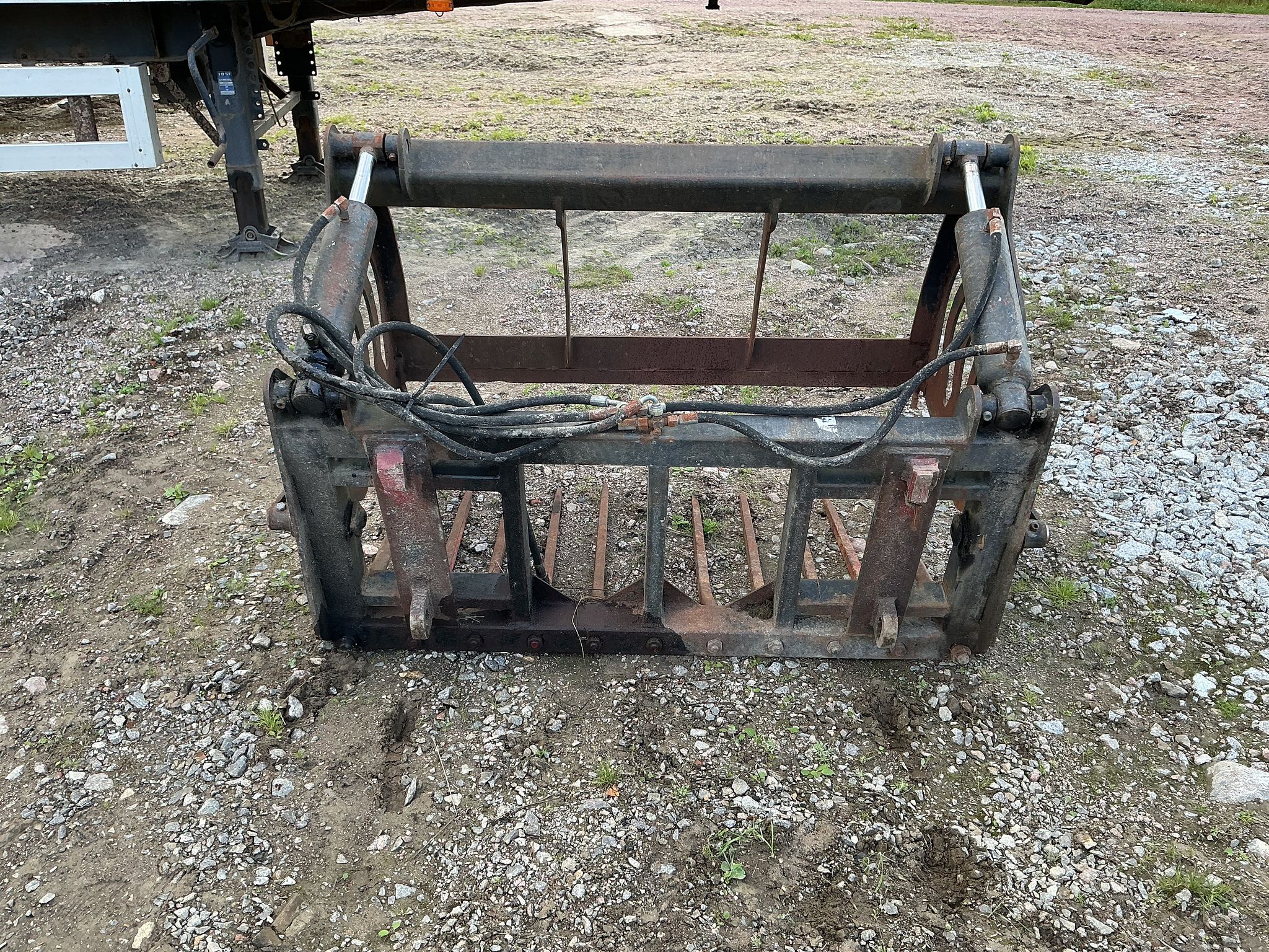 Image 1/5