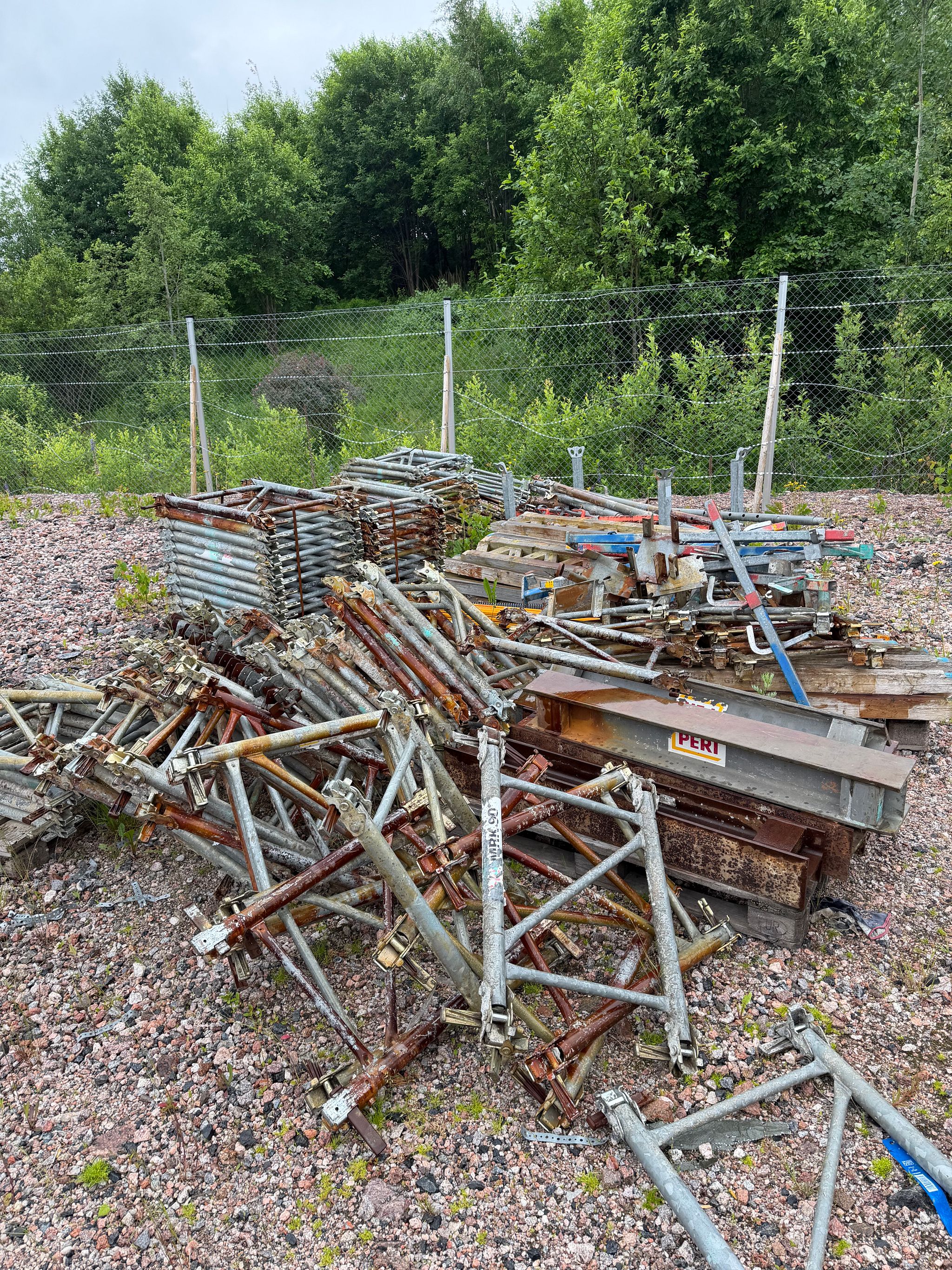Image 3/7