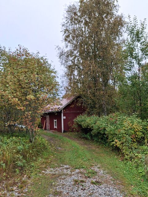 Image 19/25