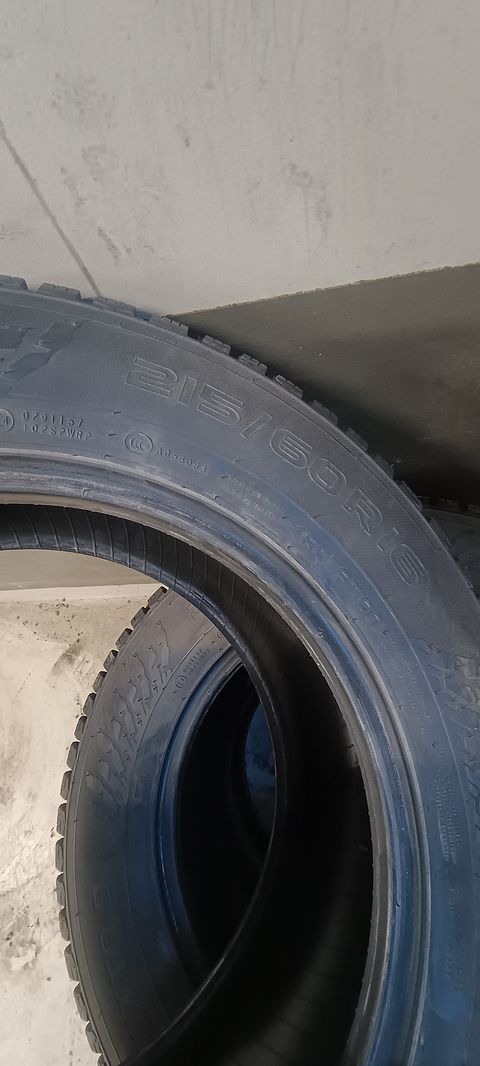 Image 4/8