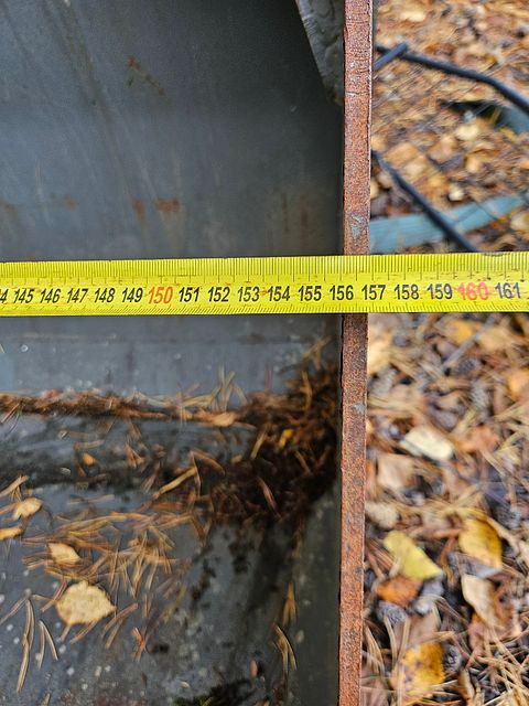 Image 2/4