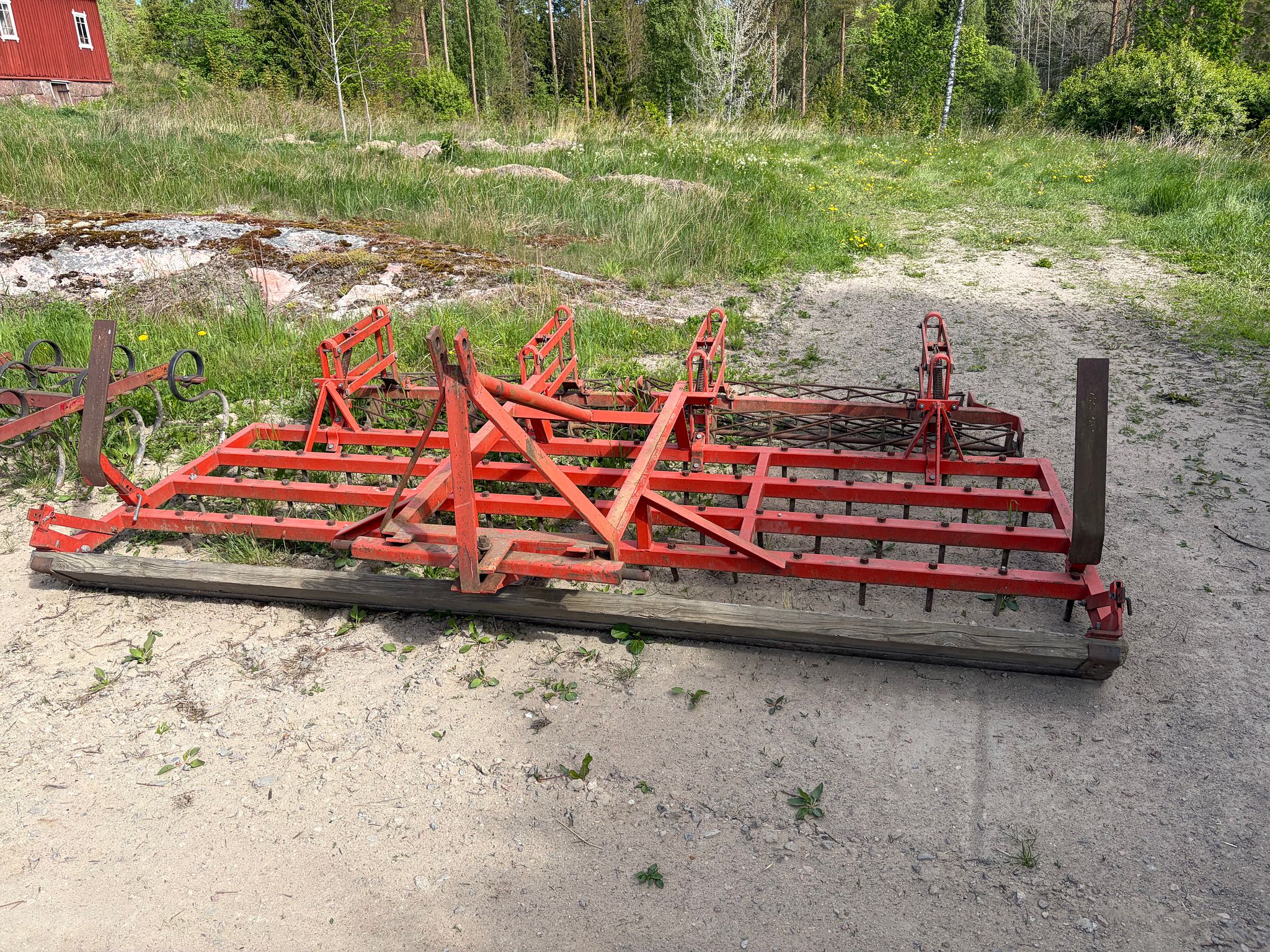 Image 1/7