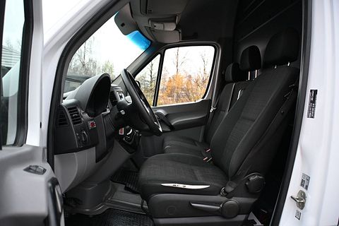 Image 10/27