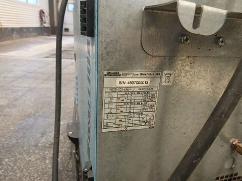 Image 7/7