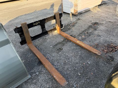 Image 1/7