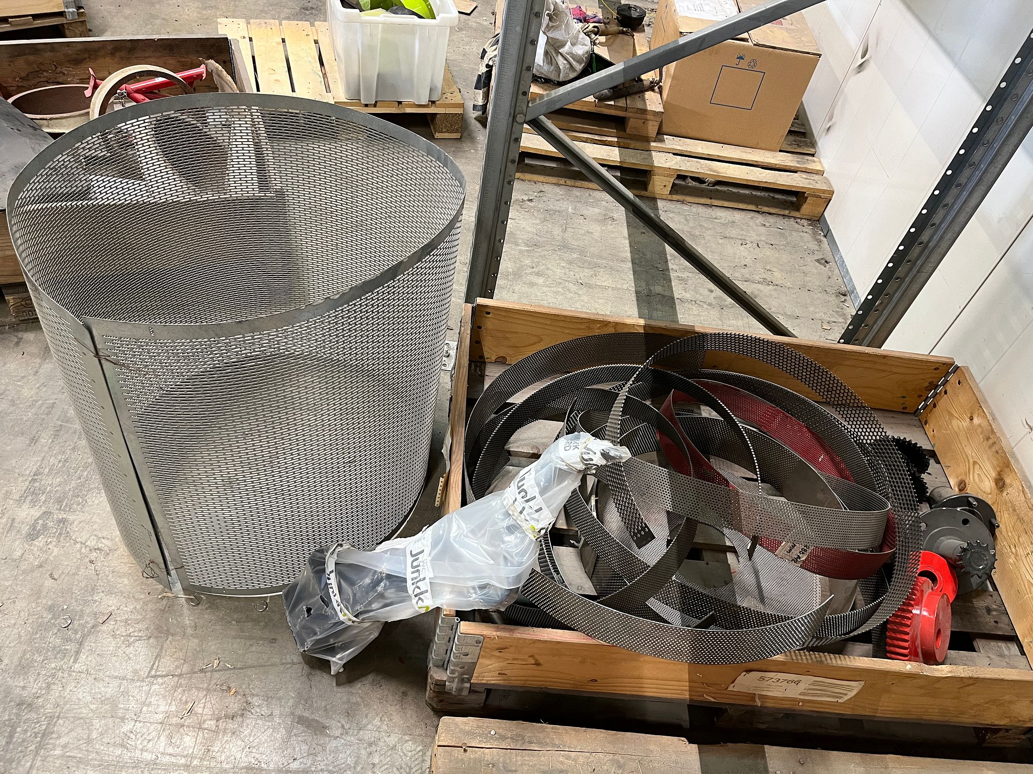 Image 1/2