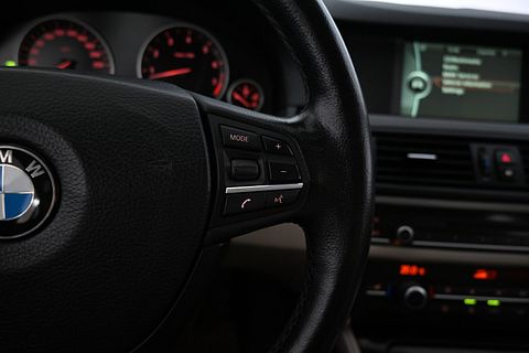 Image 15/30
