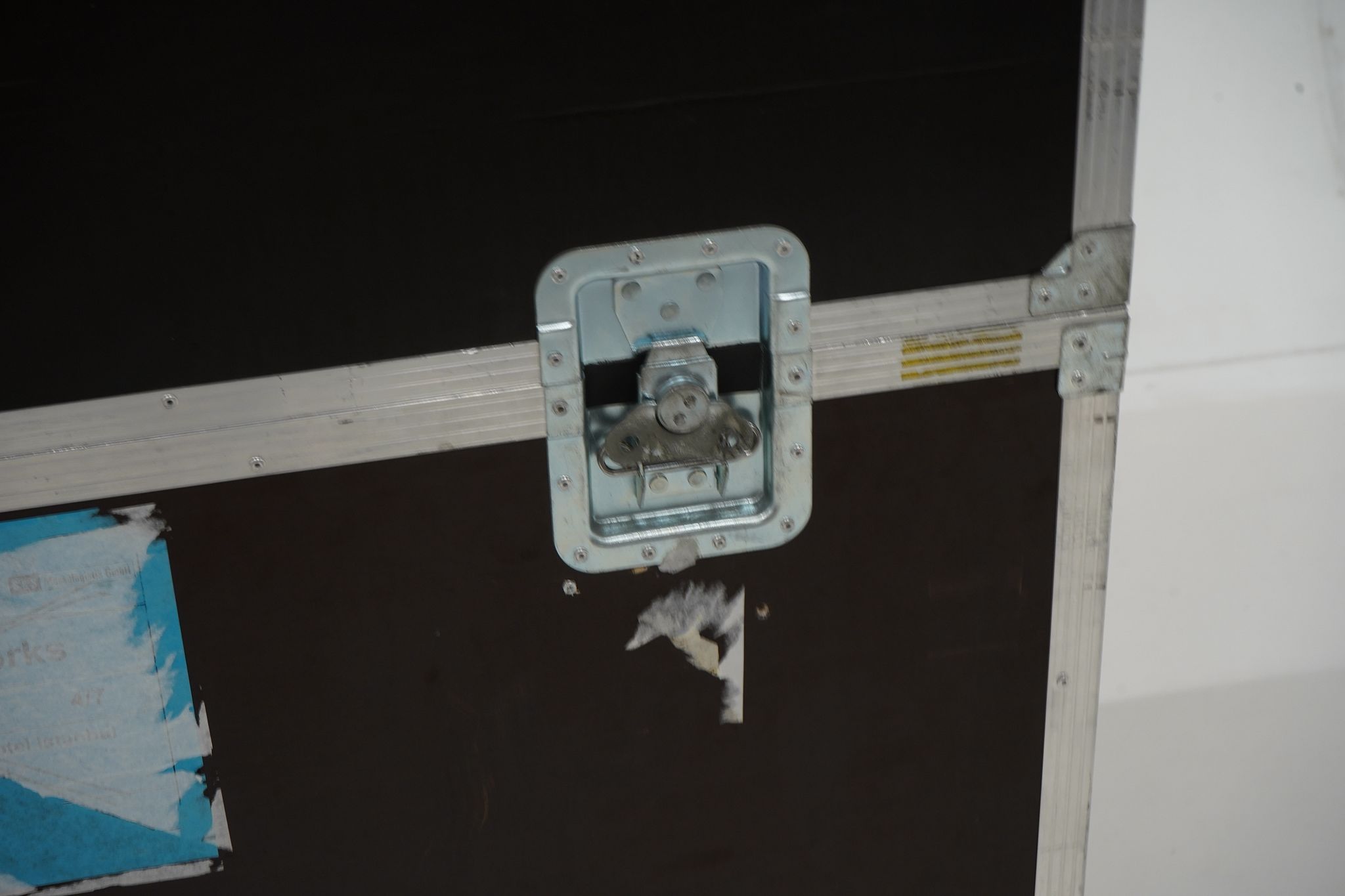 Image 8/10