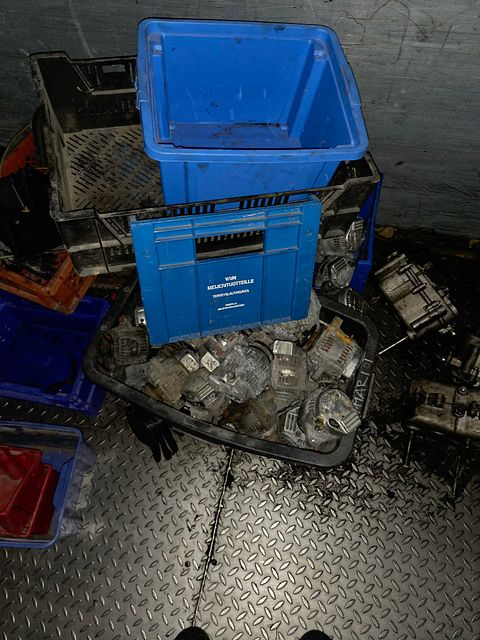Image 2/13