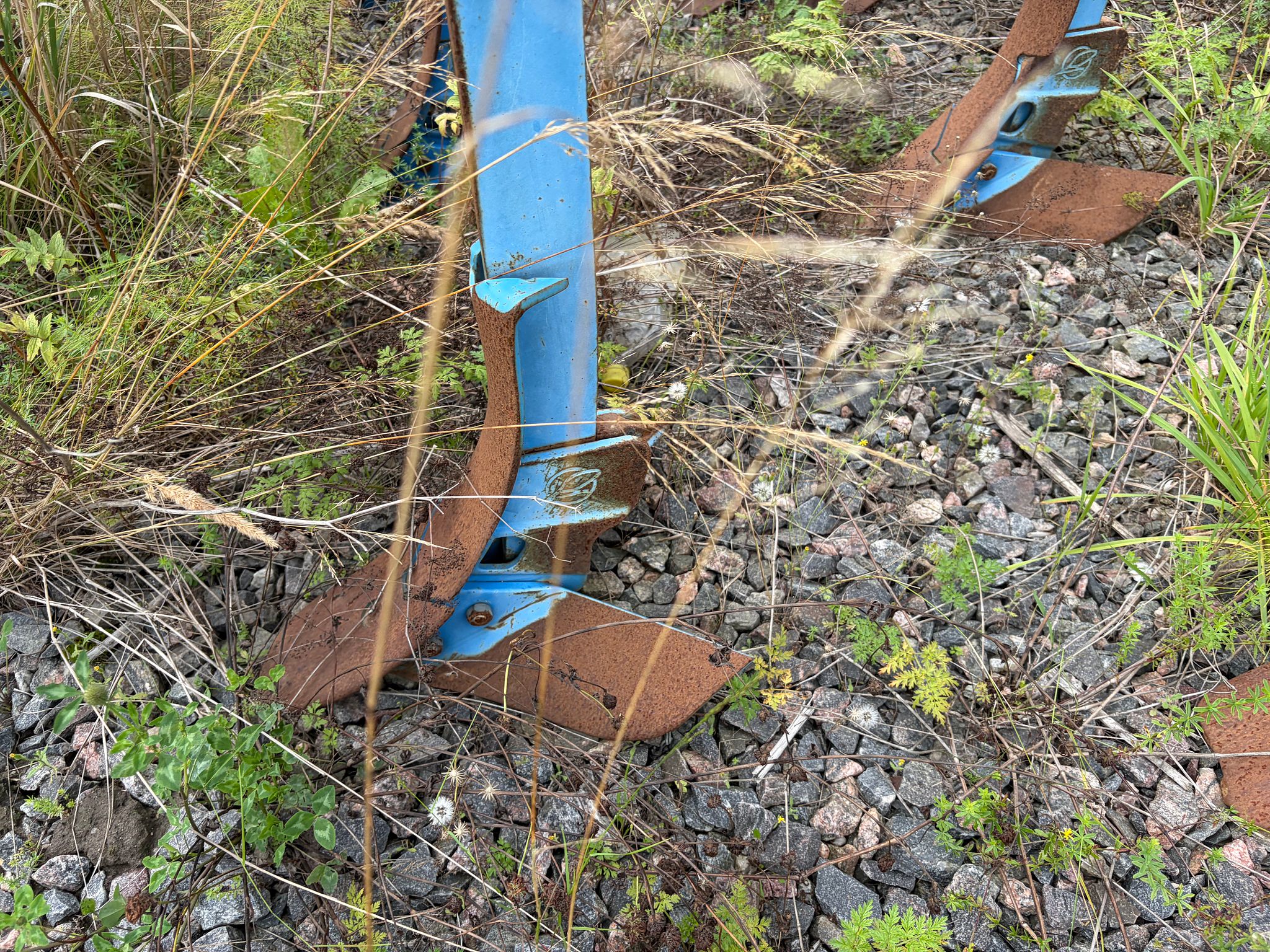 Image 6/12
