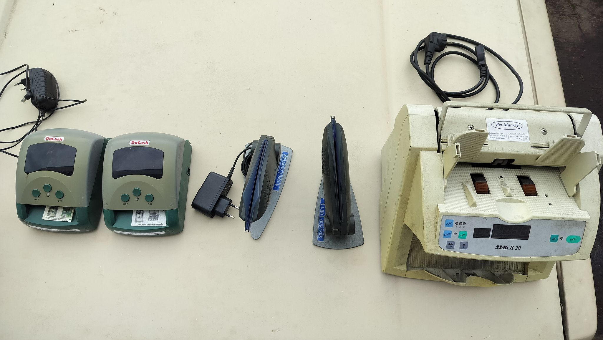 Image 1/20