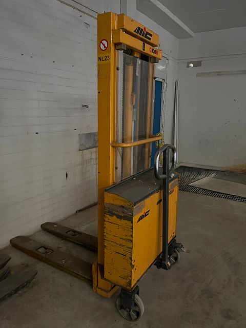 Image 20/39