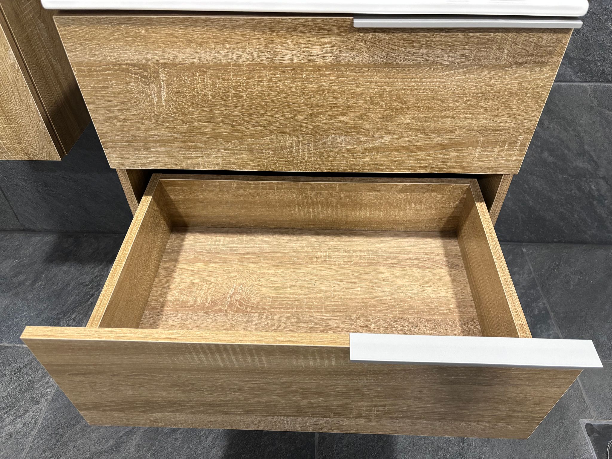 Image 7/7