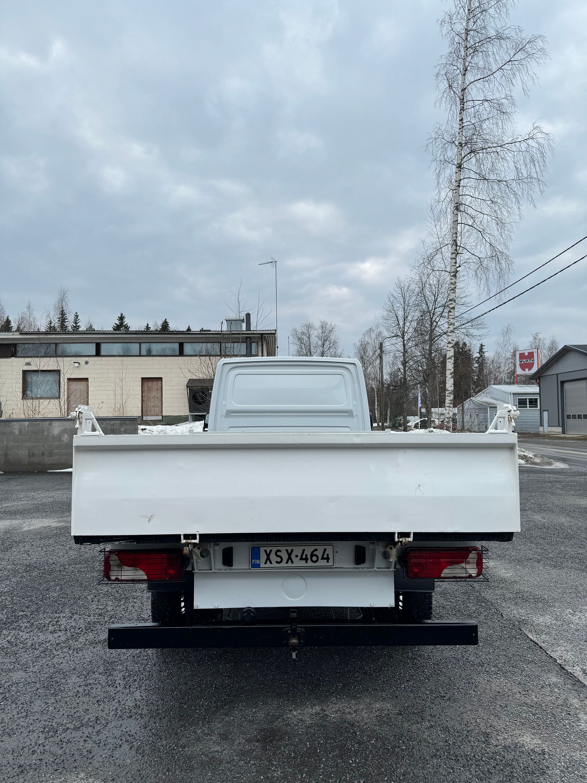 Image 8/28