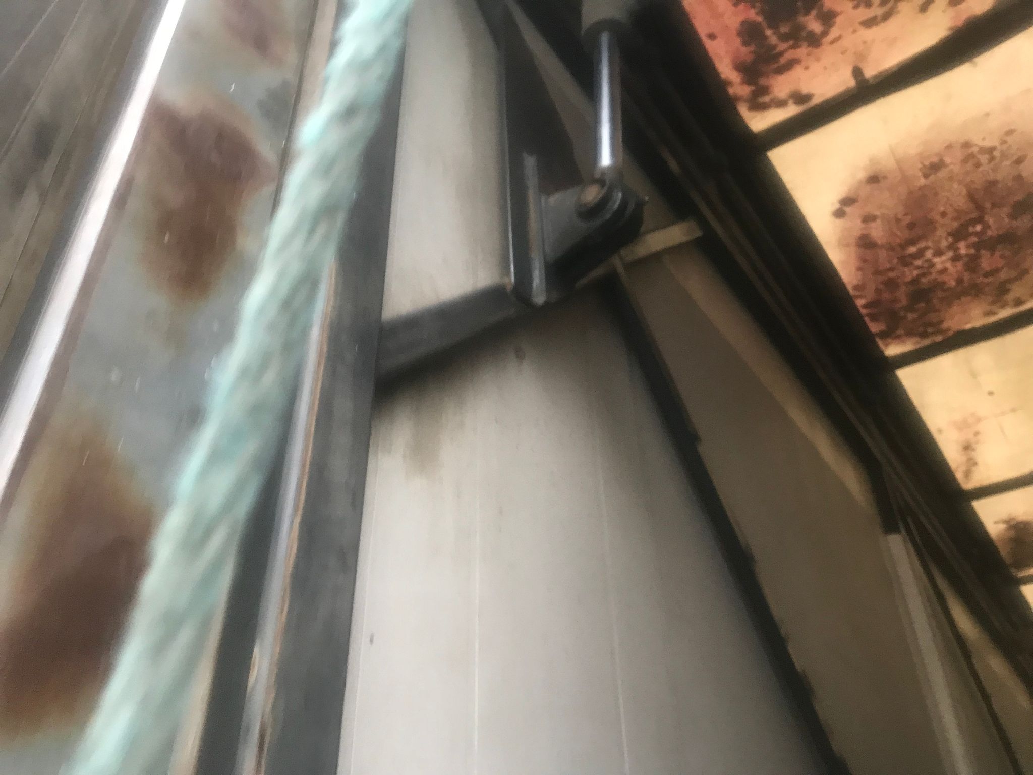 Image 6/8