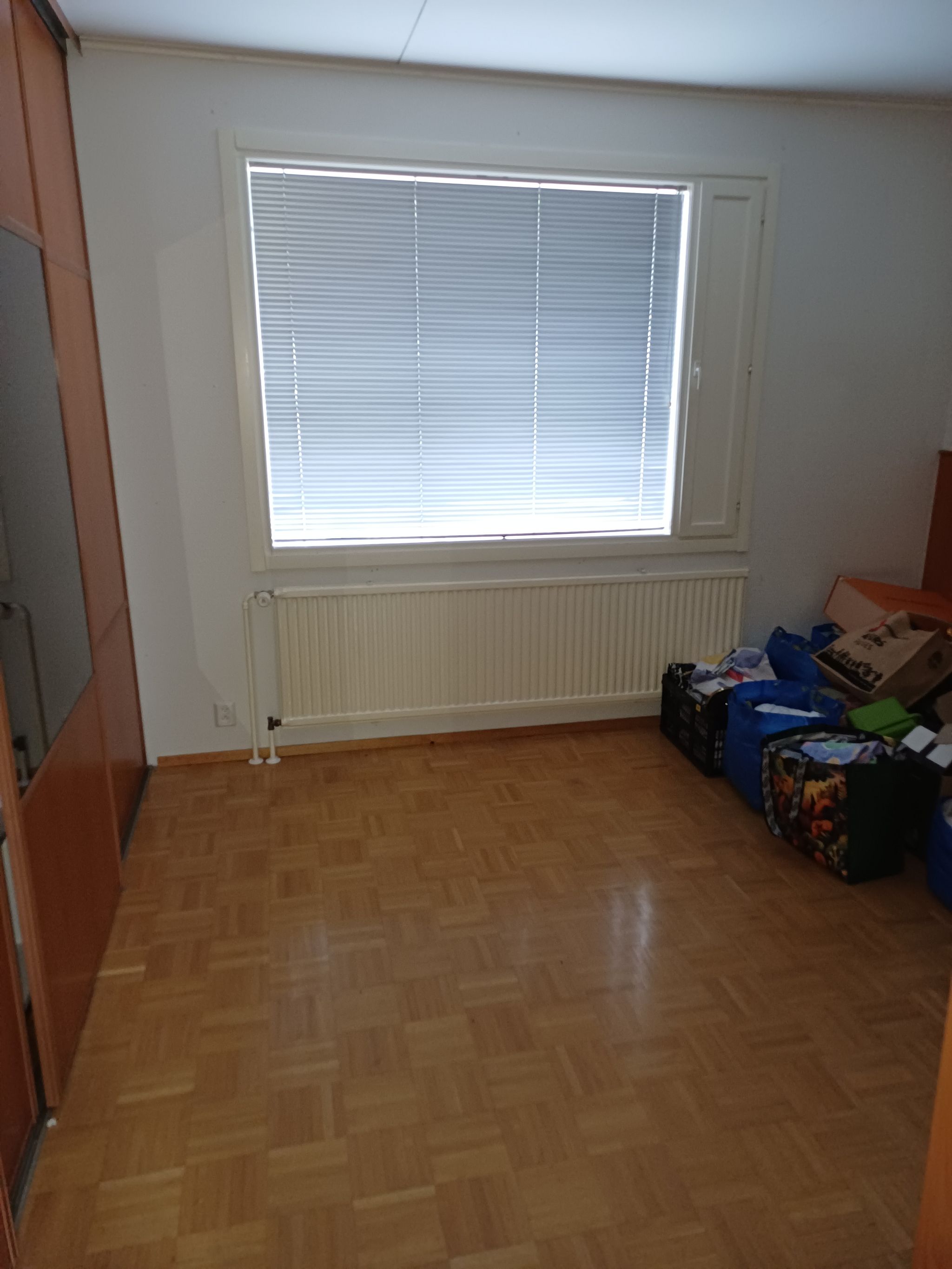 Image 14/30